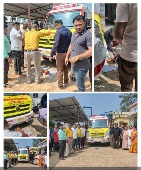 CG - माकड़ी सामुदायिक स्वास्थ्य केंद्र माकड़ी जनप्रतिनिधियों के द्वारा नई एम्बुलेंस को दिखाई हरी झंडी...