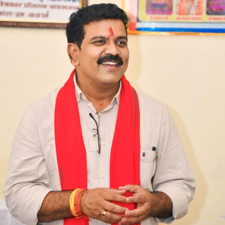 उपमुख्यमंत्री विजय शर्मा के प्रयासों से गन्ना किसानों को मिली दीपावली की सौगात
गन्ना किसानों को दीपावली के पहले अतिरक्त रिकवरी राशि 18.66 करोड़ रूपए सीधे उनके खाते में पहुंची