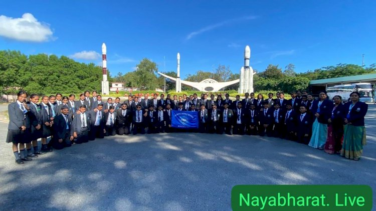 CG BEMETARA :एकेडमिक वर्ल्ड स्कूल बेमेतरा के छात्रों ने इसरो (ISRO) “भारतीय अंतरिक्ष अनुसंधान संगठन” का किया भ्रमण