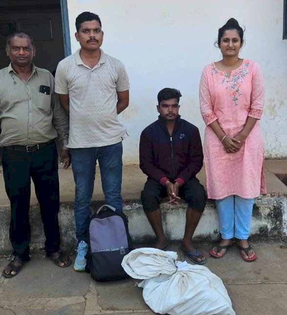 CG BEMETARA :आबकारी विभाग वृत्त नवागढ़ जिला-बेमेतरा की अवैध शराब के खिलाफ कार्यवाही... 92पौवा किमती 10हजार 1सौ 20 रूपये सहित एक आरोपी गिरफ्तार
