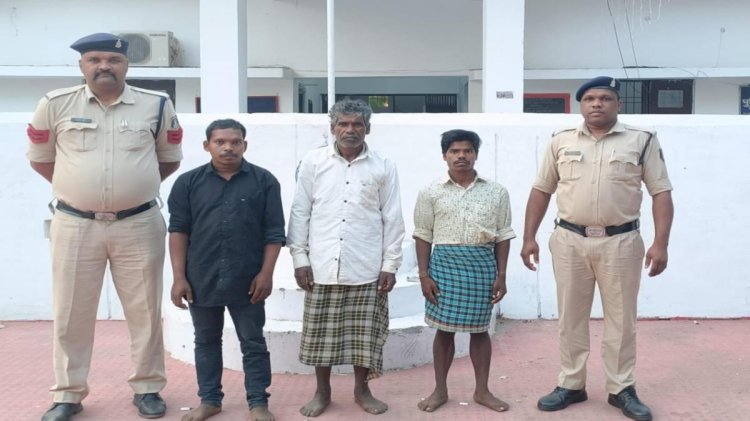 CG - पिता समेत 2 पुत्र गिरफ्तार : अंधे कत्ल का खुलासा, पुरानी रंजिश के चलते युवक को उतारा मौत के घाट, 48 घंटे के भीतर पिता समेत दो पुत्रों को पुलिस ने किया गिरफ्तार…..