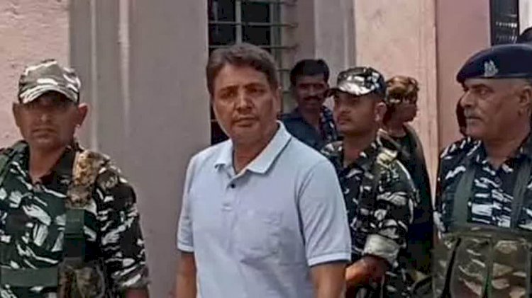 CG ब्रेकिंग : सुप्रीम कोर्ट से अनवर ढेबर को लगा बड़ा झटका, हाई कोर्ट से मिली जमानत को किया रद्द…जिस मेडिकल रिपोर्ट पर हाईकोर्ट ने दी थी जमानत….वह निकली गलत, जाने पूरा मामला......
